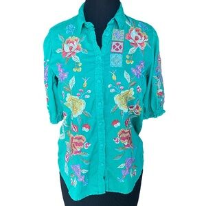 Johnny Was Workshop teal floral embroidered button down cotton shirt size XS